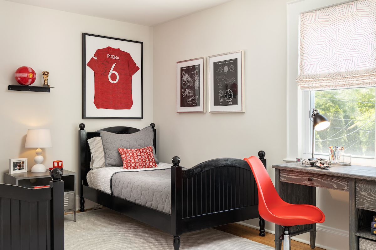 twin-bed-framed-jersey-bedroom-interior-design